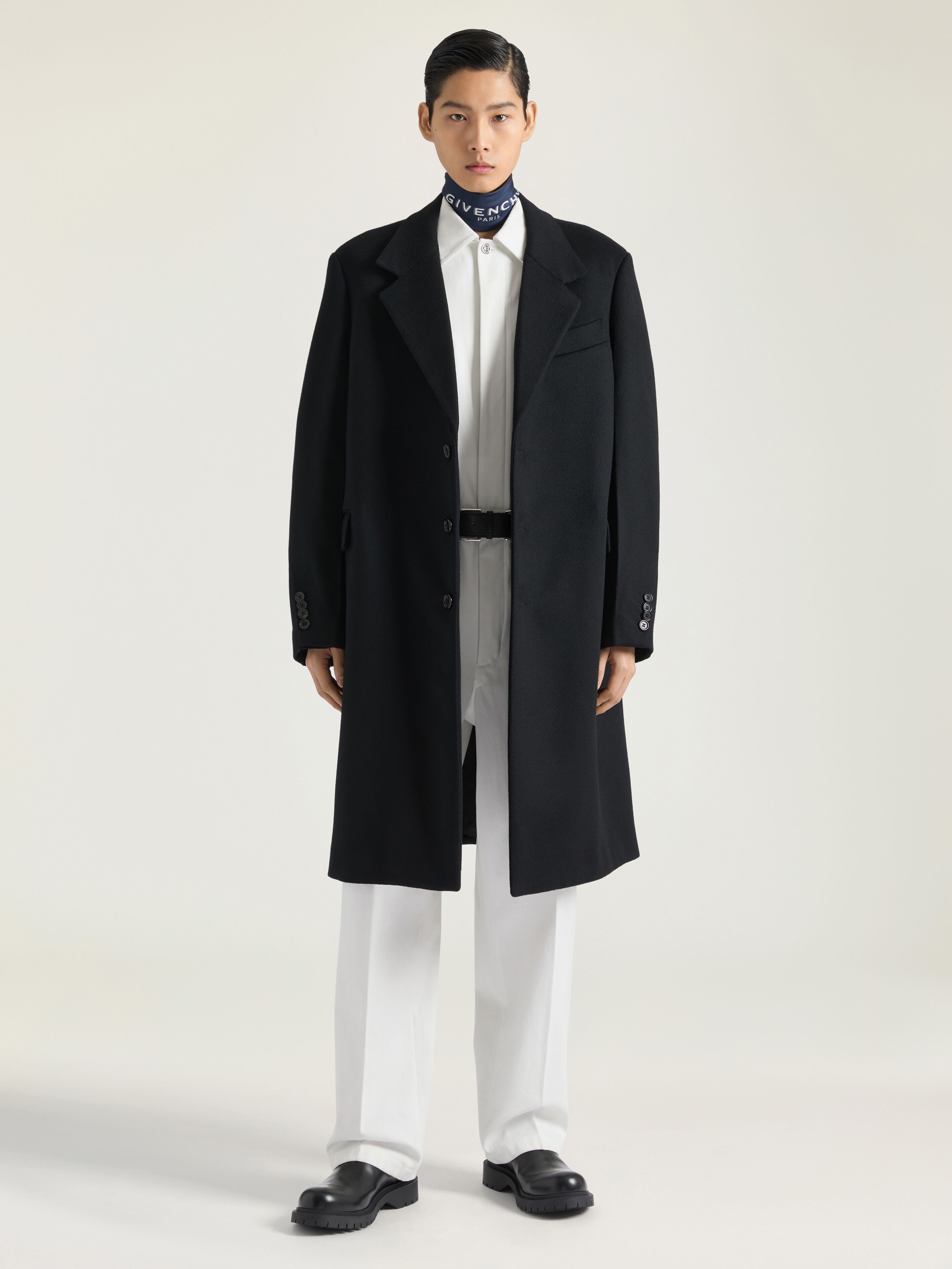 Tailored coat in wool cashmere